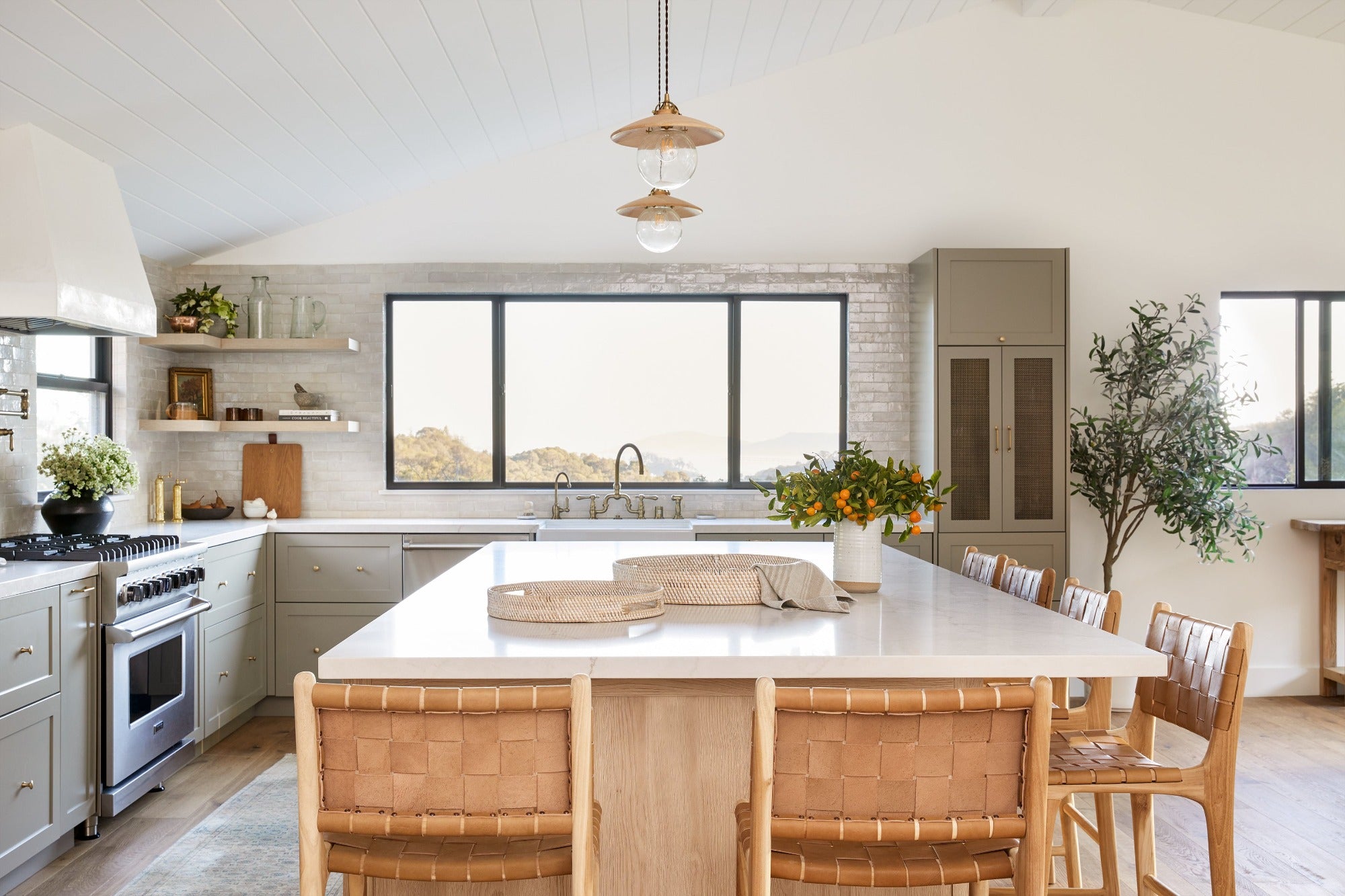 set of 2 round basket trays set of 2 round basket trays